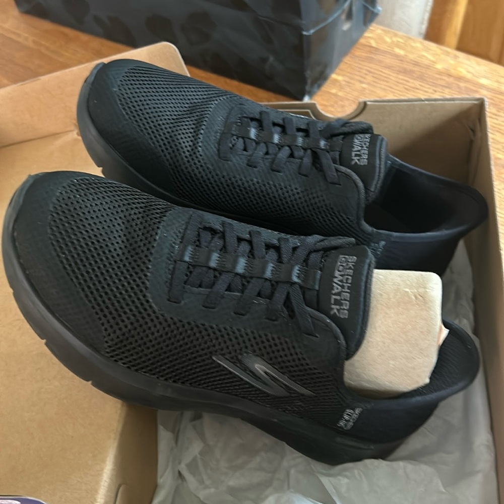 Women’s Skecher Slip-Ins